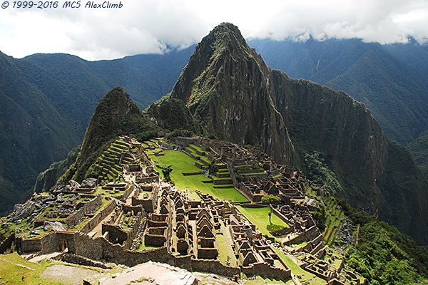 Приєднуйтесь до наших програм сходжень в найдивовижніших горах світу - в Андах