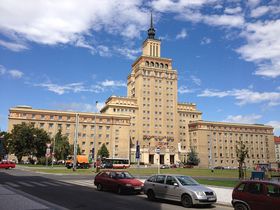 Готель Crowne Plaza   Олег Фетисов: Звичайно ж тут відчувається почерк сталінської епохи, т