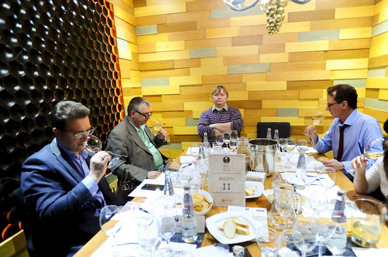 У понеділок в ресторані «Шелбі» була проведена перша рейтингова дегустація в рамках проекту «Вино з Росії»