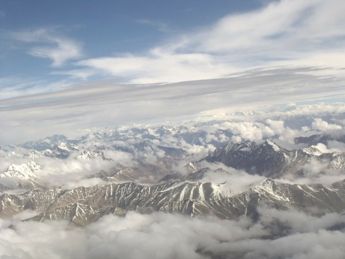 У даній статті представлена ​​основна інформація про найвищій гірській системі - Гімалаї