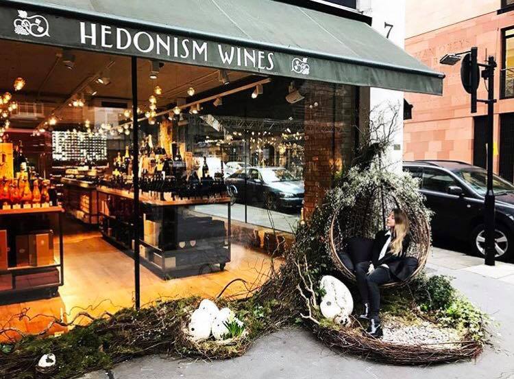 Згідно зі звітом компанії, виручка винного магазину Hedonism Wines в Лондоні виросла на 37% до 20,7 млн ​​фунтів, а прибуток збільшився майже в 5 разів до 1,6 млн фунтів, пишуть «   Відомості   »
