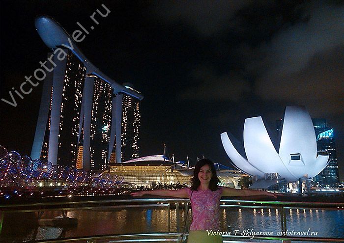 Вечірній Сінгапур теж дуже гарний