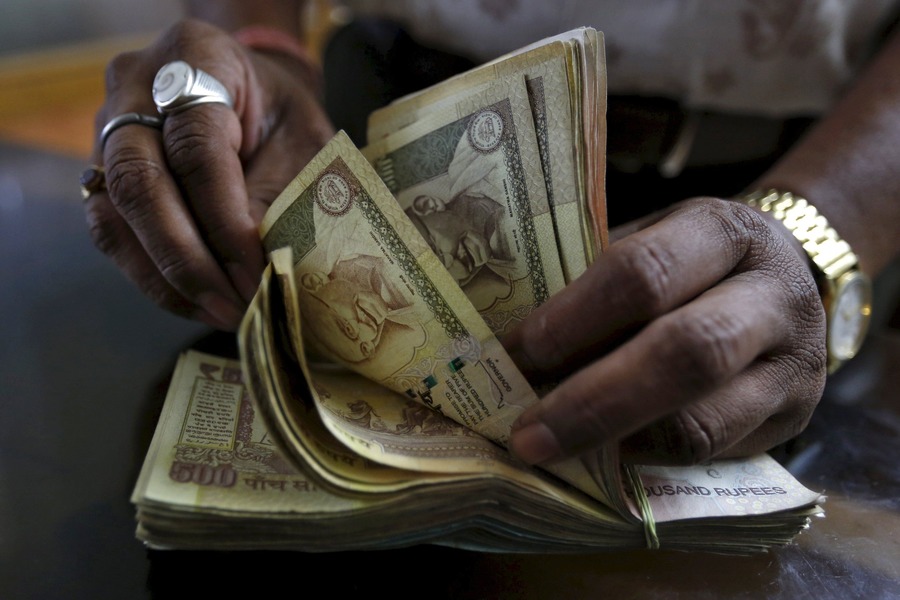 В останній раз обвал курсу рупії був викликаний грошовою реформою в листопаді 2016 року
