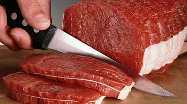 М'ясо потрібно мити при температурі 25-30 °, тоді жир добре промивається і не мажеться