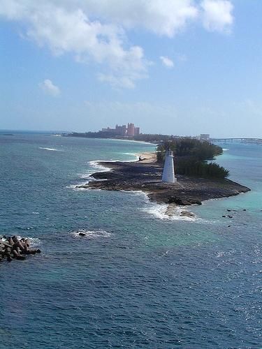 Відпочинок на Багамах - це те, до чого прагнуть туристи з усіх куточків світу вже протягом декількох десятиліть