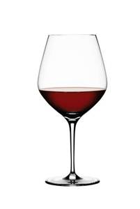 Як пише Х'ю Джонсон, «ніщо не може так сильно поліпшити або зіпсувати вино, як температура подачі» (стор