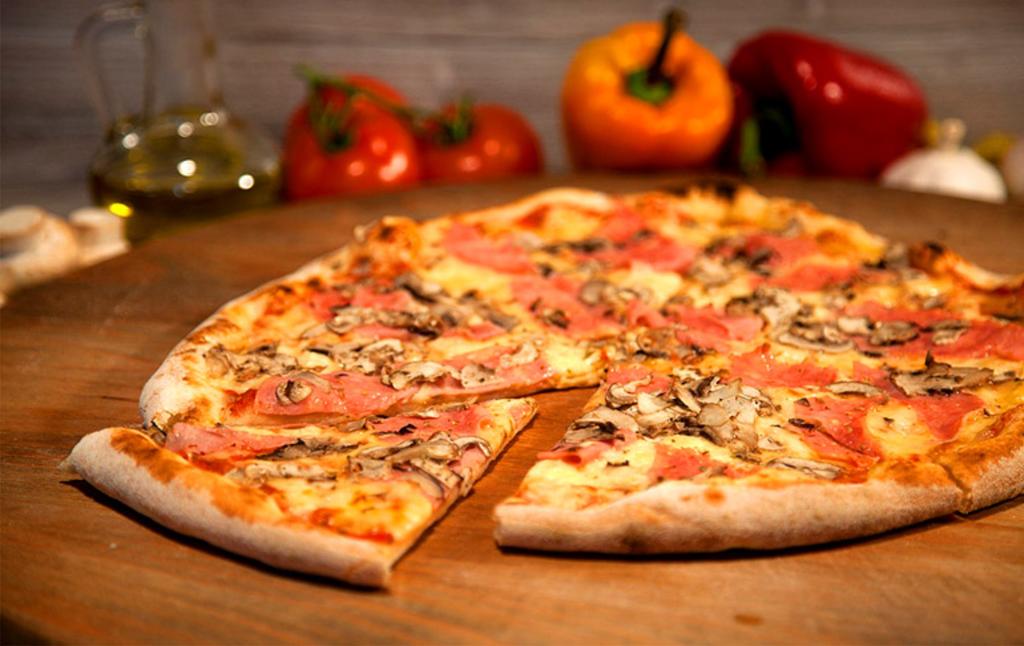 Наприклад, дійдіть до кварталу Трастевере, де готують неземну піцу «Кватро Формаджі»