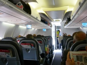 У авіакомпанії Ейр Берлін на європейських маршрутах не бізнес класу, бізнес клас є тільки на далекомагістральних літаках