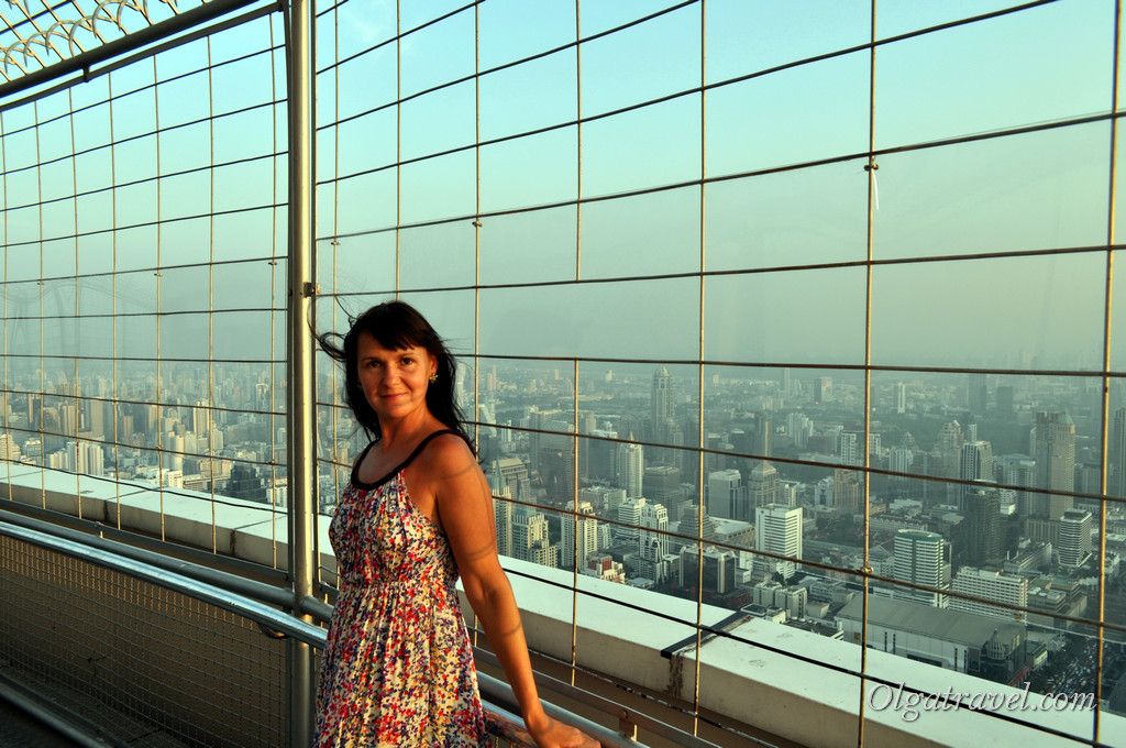 Якщо ви будете в   Бангкоку   , Раджу обов'язково відвідати найвища будівля в Таїланді - вежу Baiyoke Tower II або Байок Скай (Baiyoke Sky) і піднятися на оглядовий майданчик