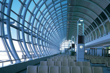 5 травня 2011, 17:48 Переглядів:   Міжнародний аеропорт в Тель-Авіві скасував більшість рейсів, фото etoday