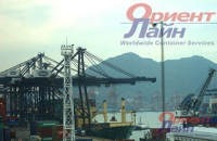 Кожен день в РФ по морю з терміналу гонконгського порту відправляються вантажі в контейнерах до порту у Владивостоці, порту в Находці і Санкт-Петербурзі